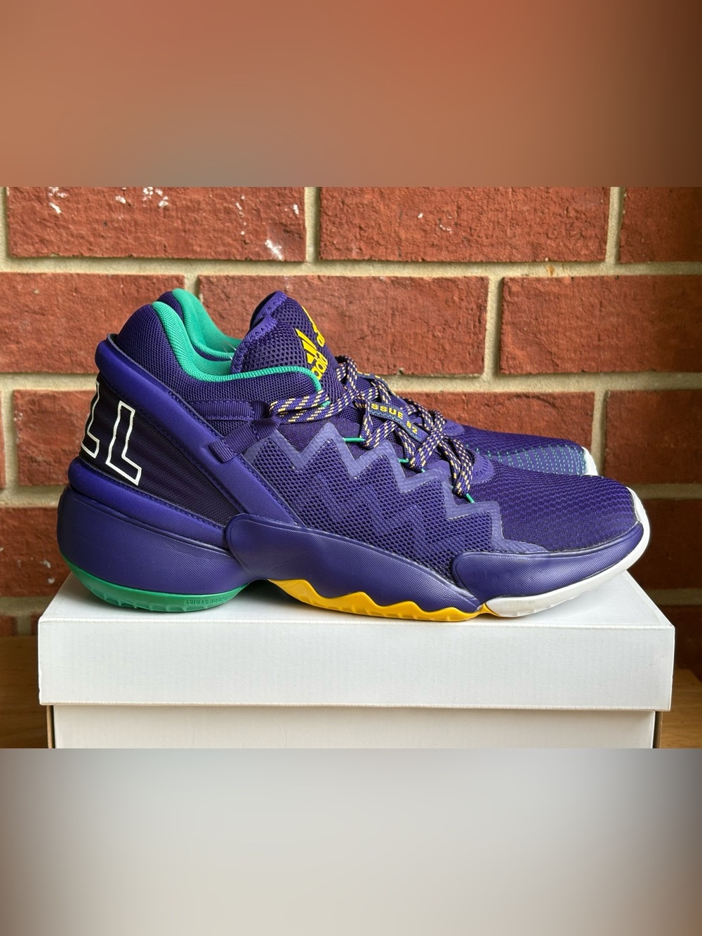 New Adidas DON Issue 2 Pick and Roll Purple Size 9 Mens Sneakers Athletic Shoes